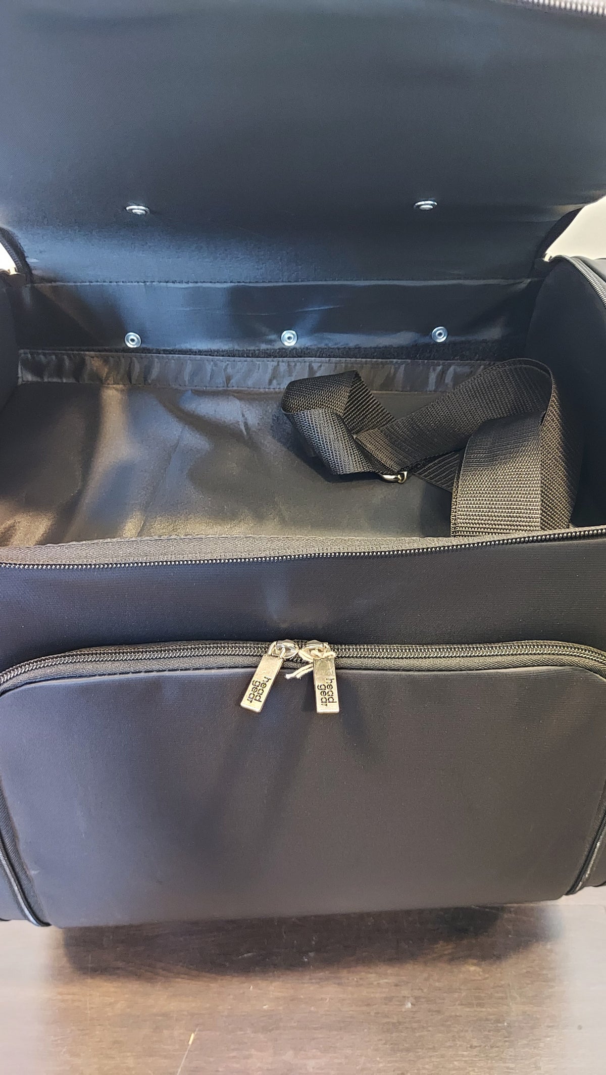 Avec Head Gear Hairdressing Beauty Salon Freelance Trolley Bag Set